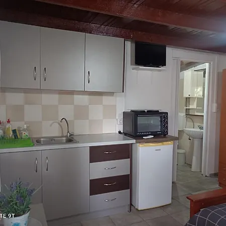 Holiday home Marathos Hill