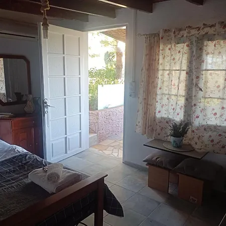 Marathos Hill Holiday home